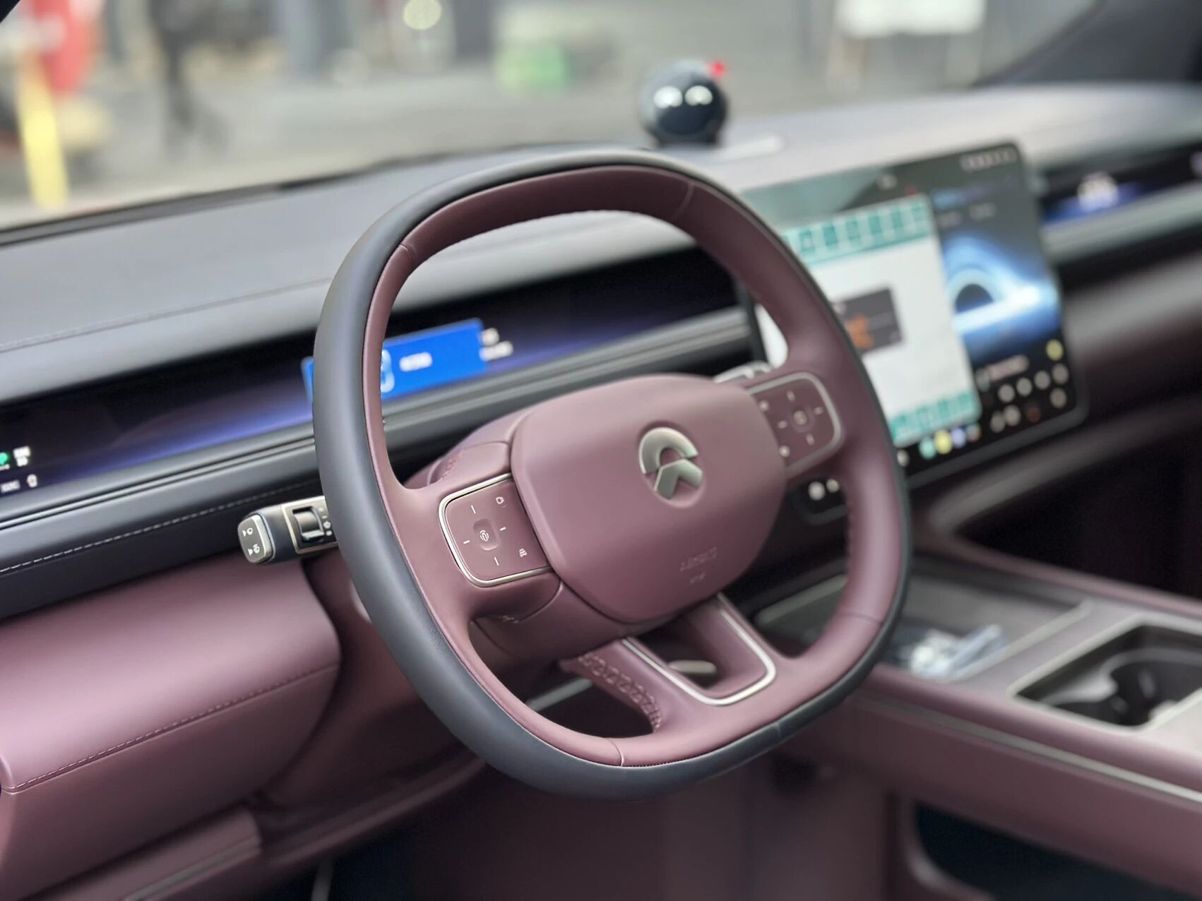 蔚来换电单日15.8万次,撕碎电车长途焦虑