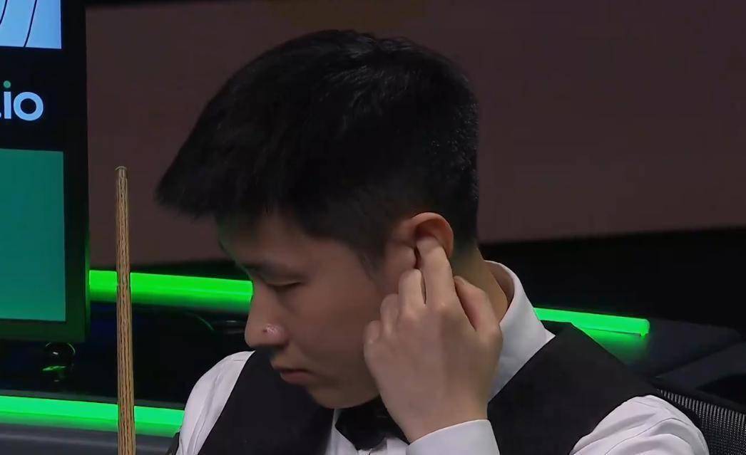 伴随10-7夺冠，斯诺克最新世界排名出炉，赵心童上升至第五名，丁俊晖下降至第十五名