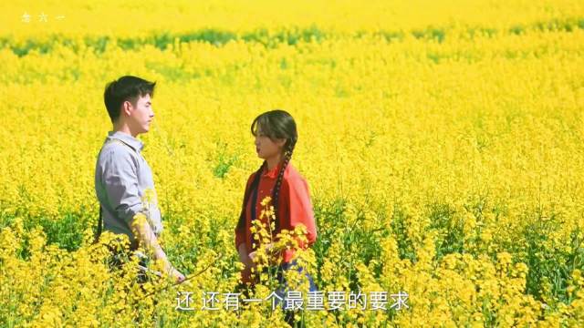 用喜剧之王的背景音乐打开纯真年代的爱情