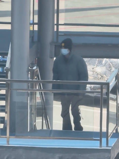 王俊凯回北京复工啦！开工大吉