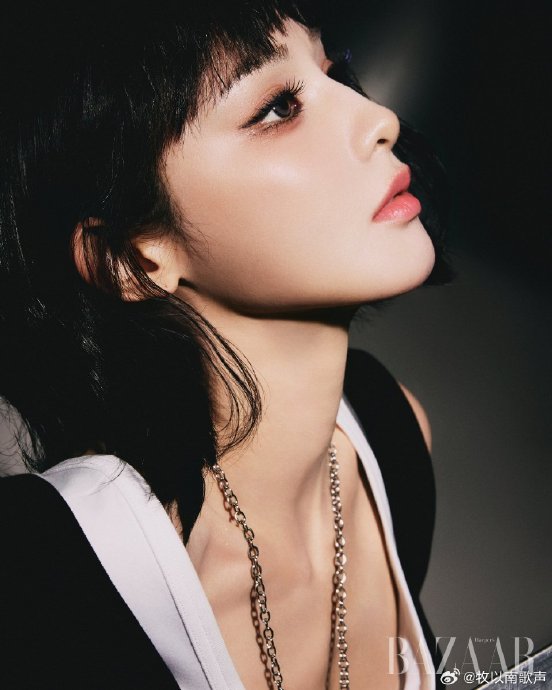 彭小苒此次越南芭莎封面拍摄对她个人形象有什么突破？