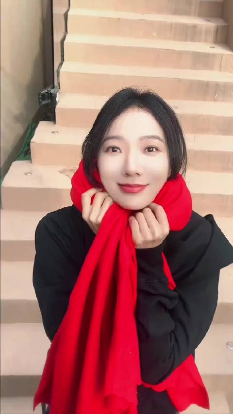 王珞丹展示微博视频号动态封面新功能