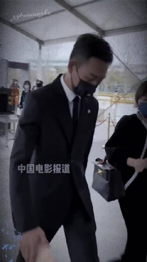 此男走路如此帅之