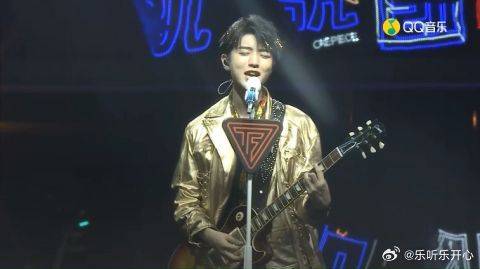 王俊凯演唱《最重要的小事》，少年已长成！控场能力真棒