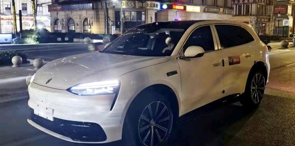 问界M6最新路测实车曝光,颜值气场全拉满,实力果然够强大!