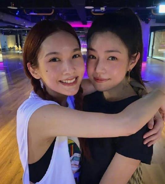 杨丞琳发声挺陈妍希：会永远支持并且陪伴彼此