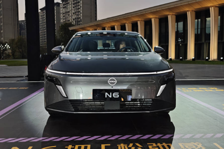 天演架构下首款插混动力轿车 东风日产N6正式上市-国际在线