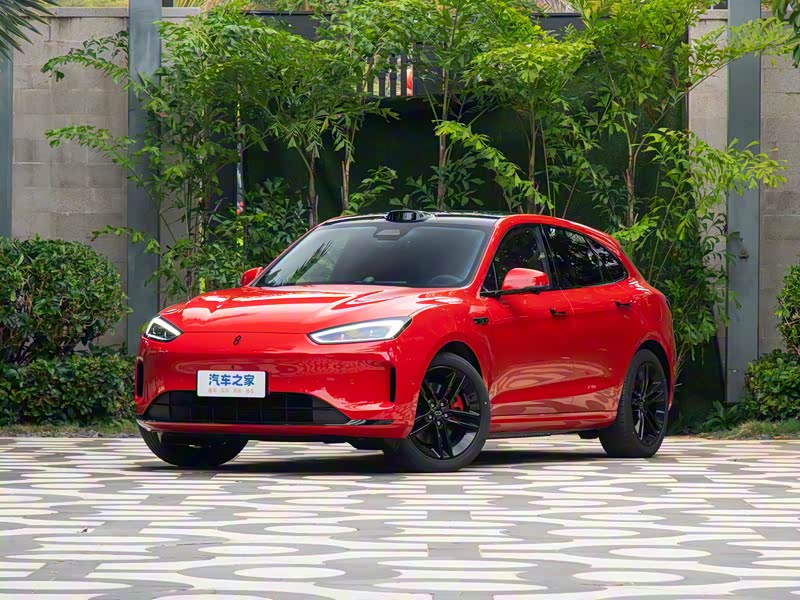 2025款问界不同配置车型的价格是多少?