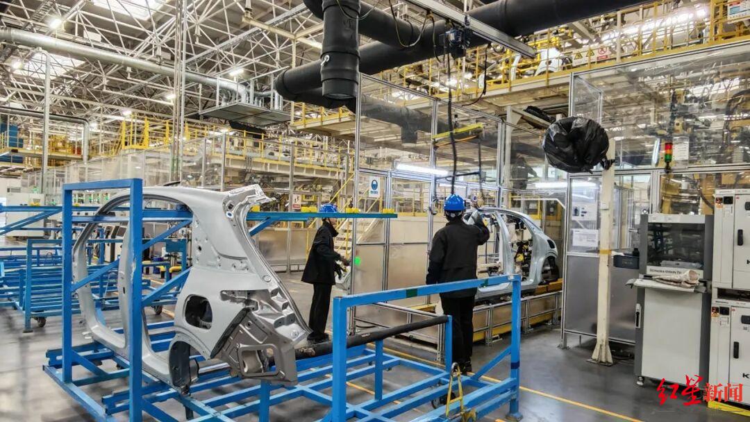 成都经开区企业新春按下“加速键” 领克汽车今年将“上新”三款车型