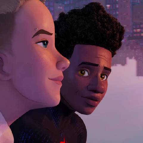 格温与迈尔斯在蜘蛛侠平行宇宙中并肩作战