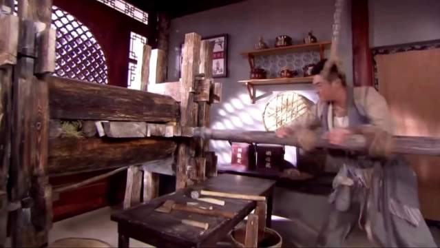 龙门镖局：八斗走桃花运了，漂亮小富婆看上他了，还要让他做股东！