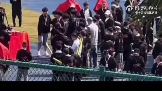 TF四代《我们的少年时代2》开机，张桂源等八人亮相