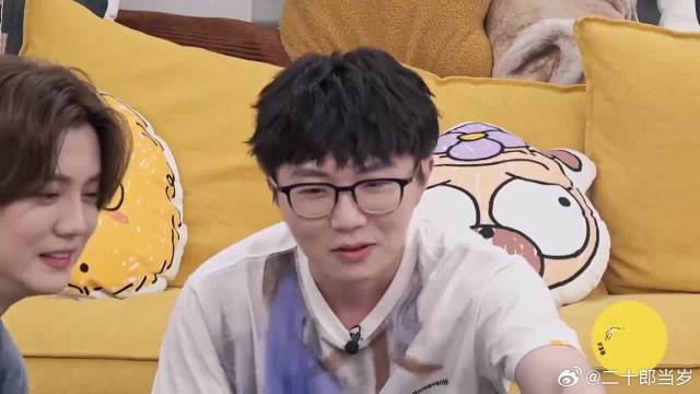 大张伟能有多幽默？鹿晗自曝和他录节目，自己全程笑不停
