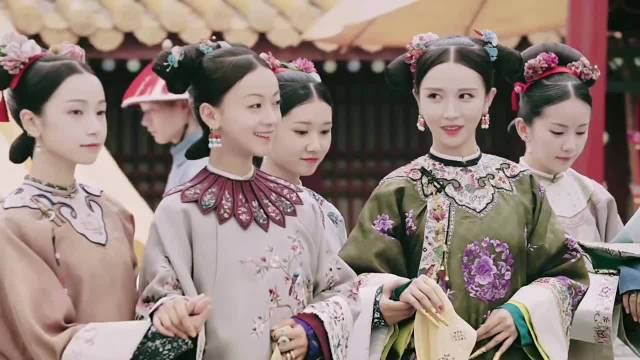 于正新年合影白鹿王星越稳居C位，吴谨言靠边站