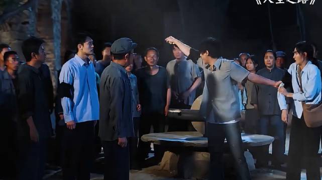 男人家暴自己的媳妇，结果爆出他哥哥做出的烂事， 人生之路/陈晓/李沁