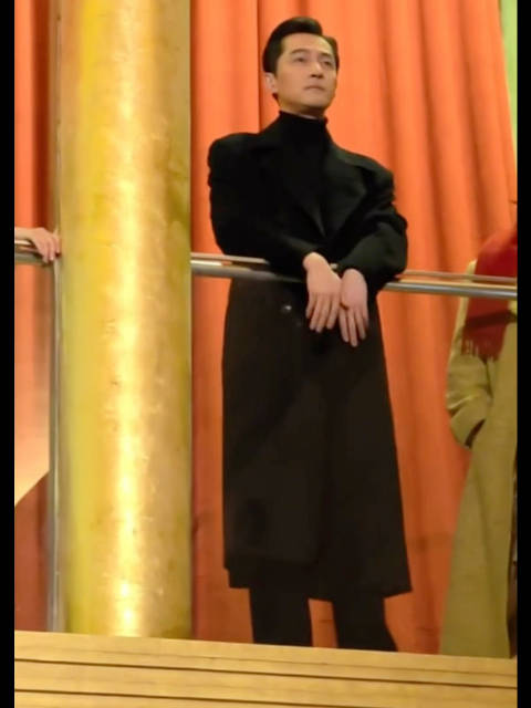 胡歌繁花演技获赞，抖图库559天送祝福