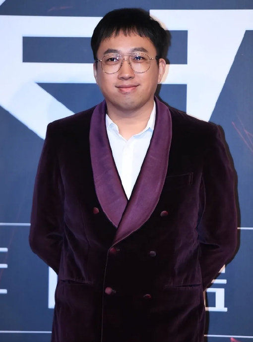 为什么有人会质疑于正减肥成功后反而显得更老了？