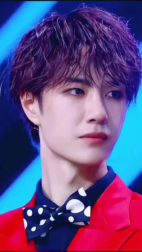 王一博粉丝深情告白称其是唯一的光