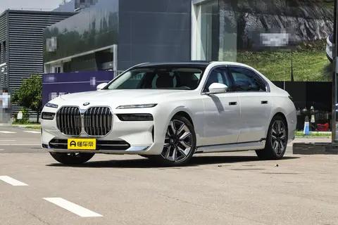 宝马7系全维度解析:重塑百万级豪华车价值新标杆