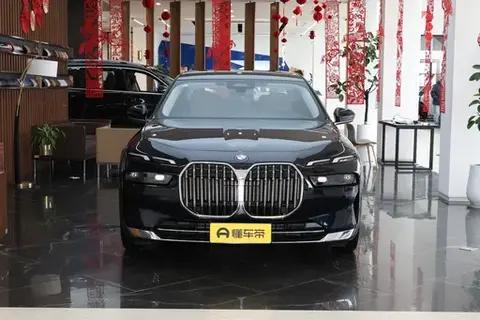 宝马7系的价格行情解析：现状、补贴、动态与未来趋势展望