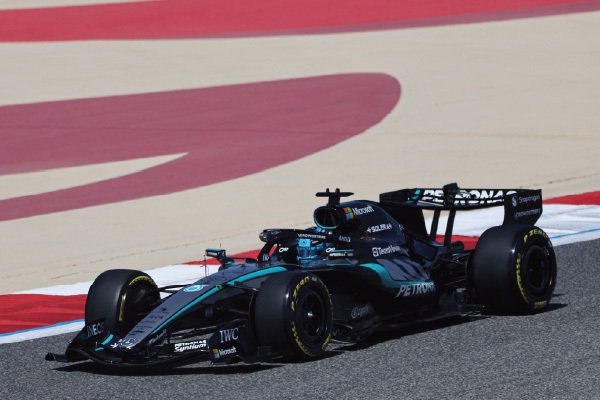 红牛不行了？拉塞尔曝仍是场上最佳：但梅奔正在减小差距