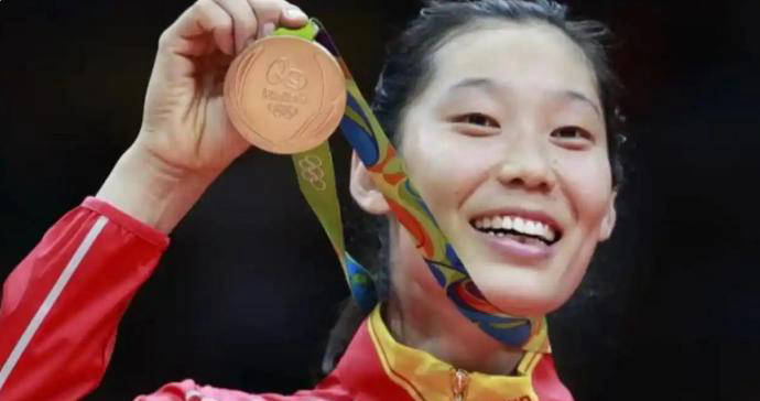 揭秘朱婷年薪剩余情况,上缴排协和河南队多少?