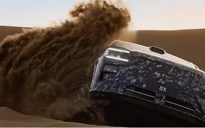 概念偷换的艺术：极氪8X如何将“西装暴徒”驯化为“高级管家”？