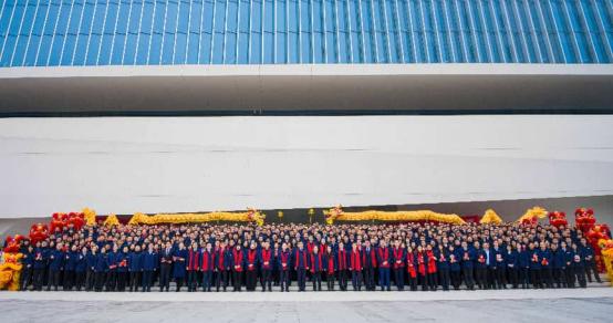 万马奔腾、奋竞四海！中联重科2026年开门红85亿元设备发往全球