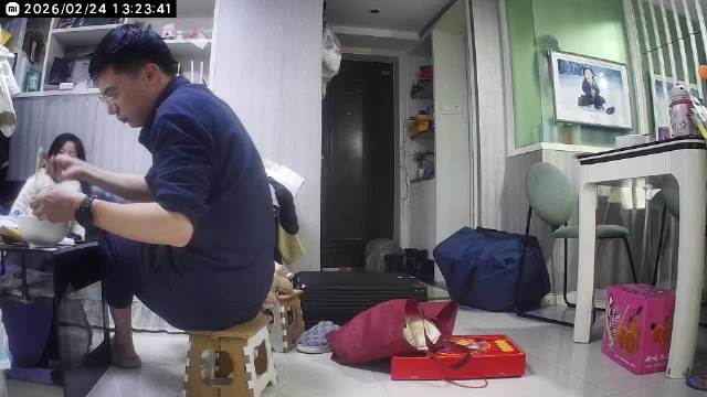 女子发视频吐槽全职宝妈困境，称不要房车婚姻难幸福