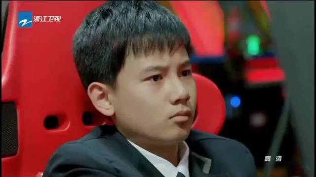 笑丝胡先煦跟赛车的羁绊从张小宇就开始了