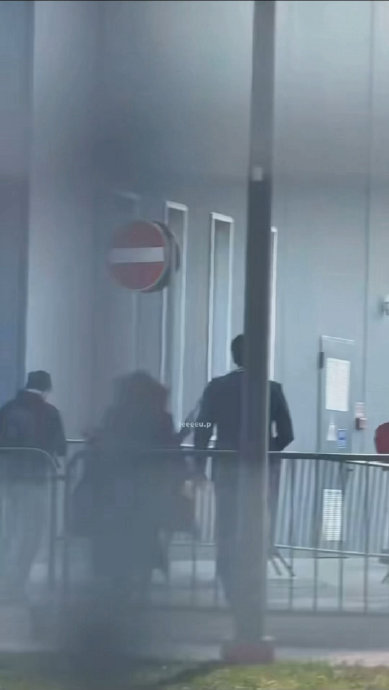 汪顺在米兰时装周BOSS大秀上具体穿了哪些造型？