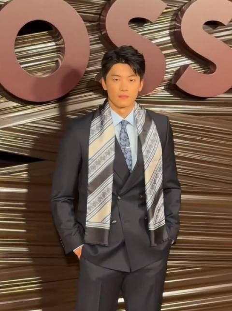 汪顺@汪順Steve 现身米兰（搜狐时尚）