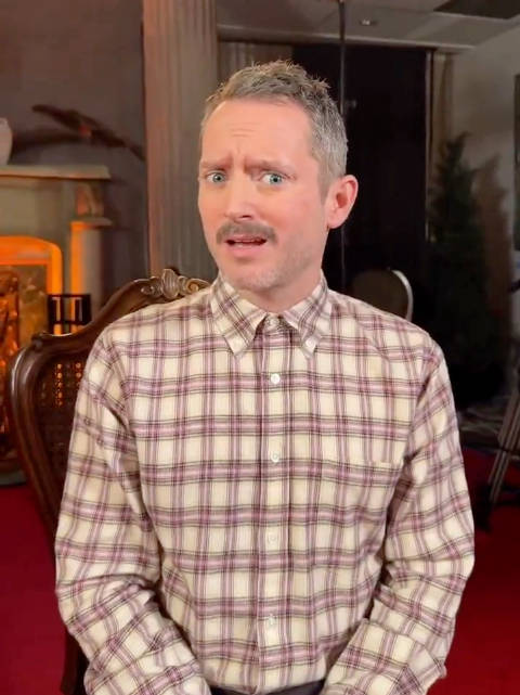 Sarah Michelle Gellar和Elijah Wood 重现《指环王》经典假发采访