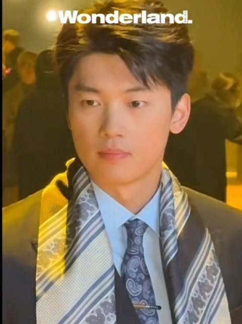 现身米兰（Wonderland.中文版）