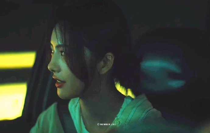 剧中叶祖新和蔡文静饰演的角色具体是什么关系？