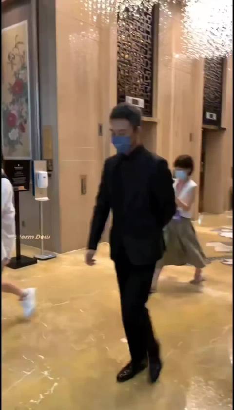 把俺dy的作品搬过来了 年上牛逼！