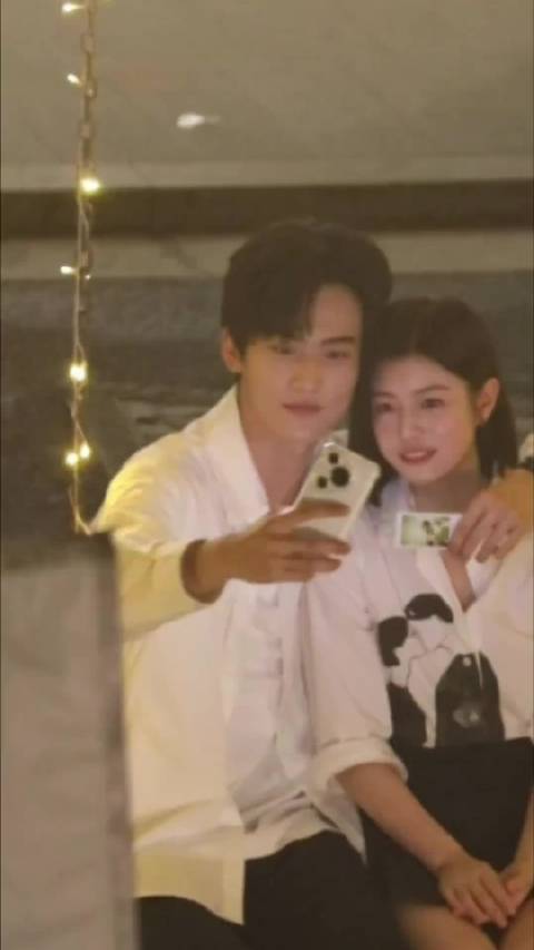 周柯宇陈妍希新剧互动引期待