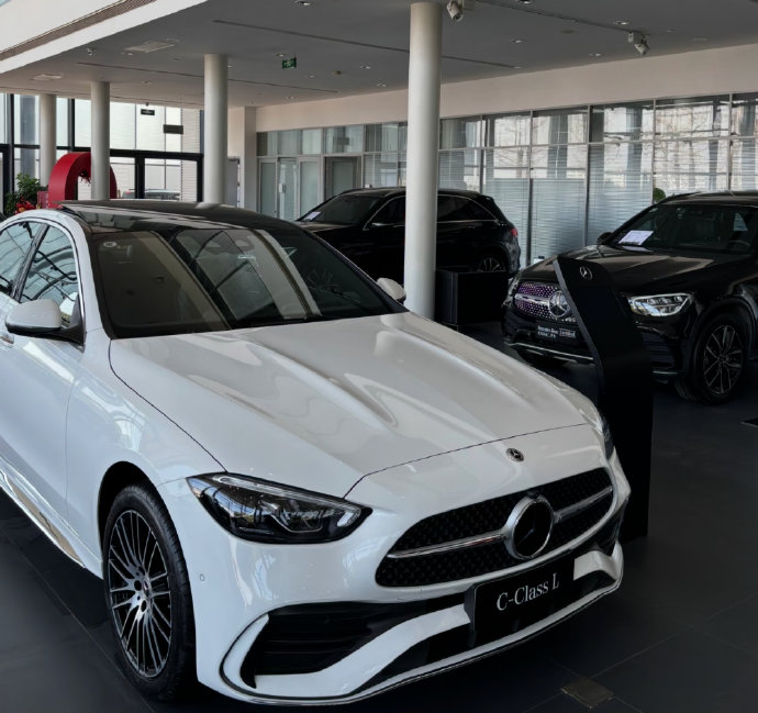 奔驰宝马奥迪集体降价，宝马7系最高优惠27万