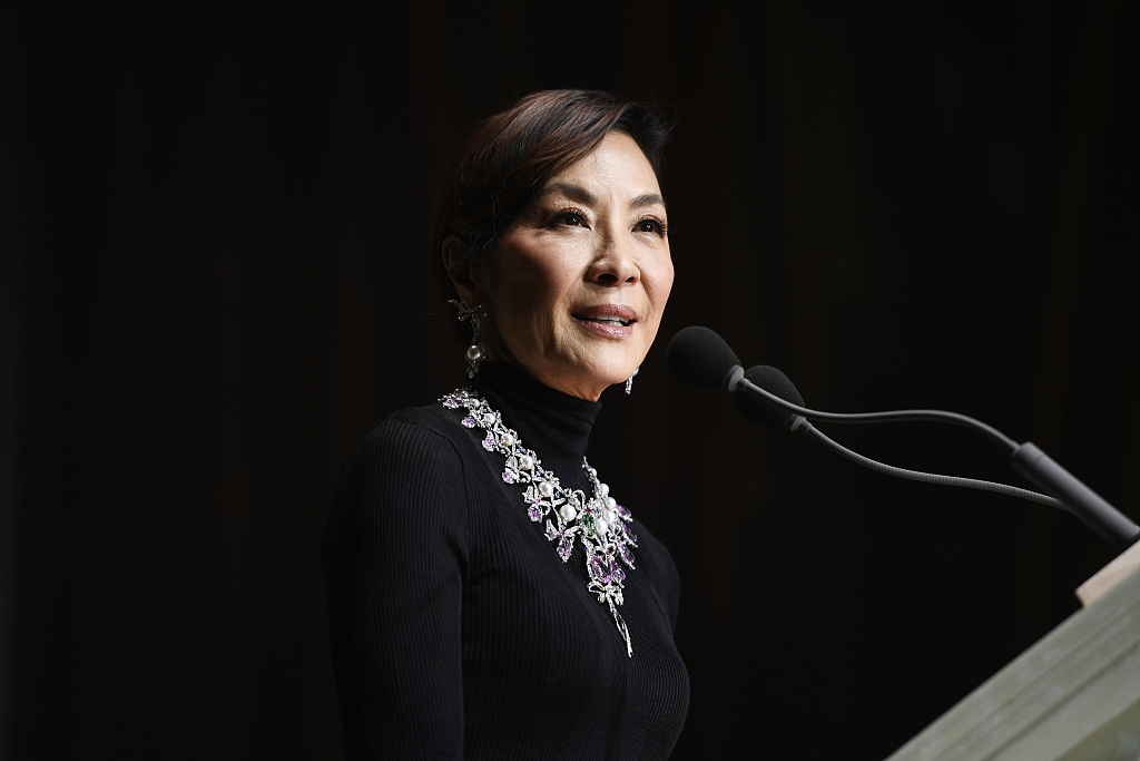 好莱坞导演卡梅隆：杨紫琼确定出演《阿凡达4》和《阿凡达5》