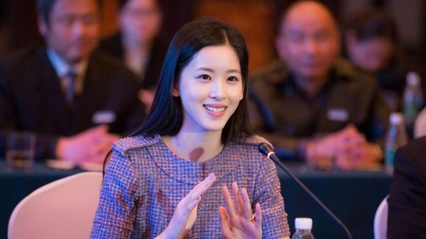 网友喊话章泽天播客邀请刘强东、鲁豫、陈都灵等人当嘉宾