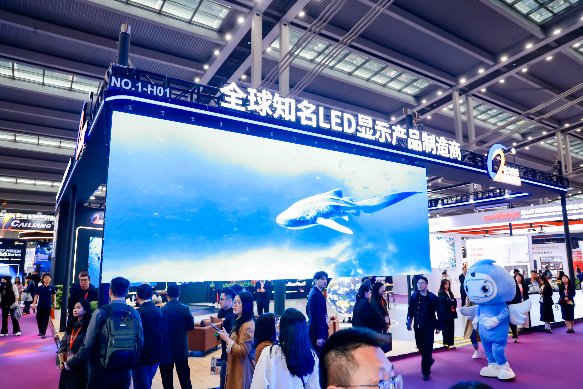 以“四展联动”重构泛显示产业新生态 第25届深圳LED CHINA春交会3月福田启幕