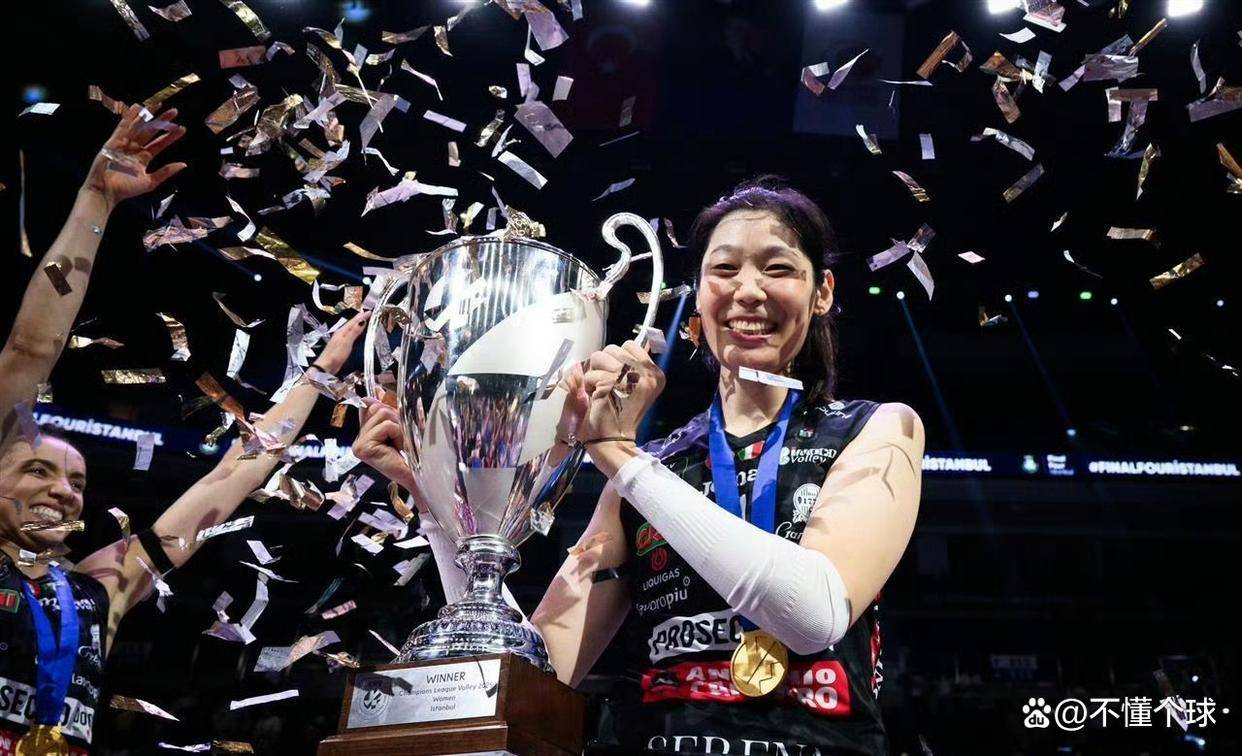 朱婷31岁生日快乐！她用20年书写排球传奇