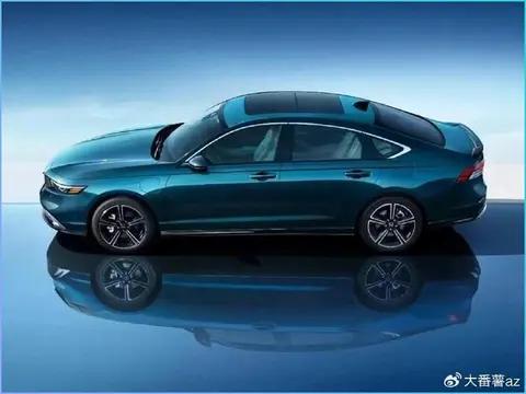 2026款雅阁亮相！遛背造型+悬浮中控屏，全新动力系统，油耗4.5L