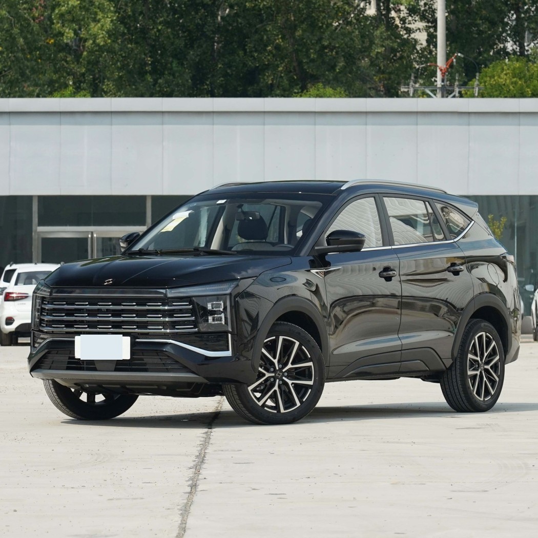 20万内三款中型SUV对比：家用实用派与混动新势力谁更胜一筹？