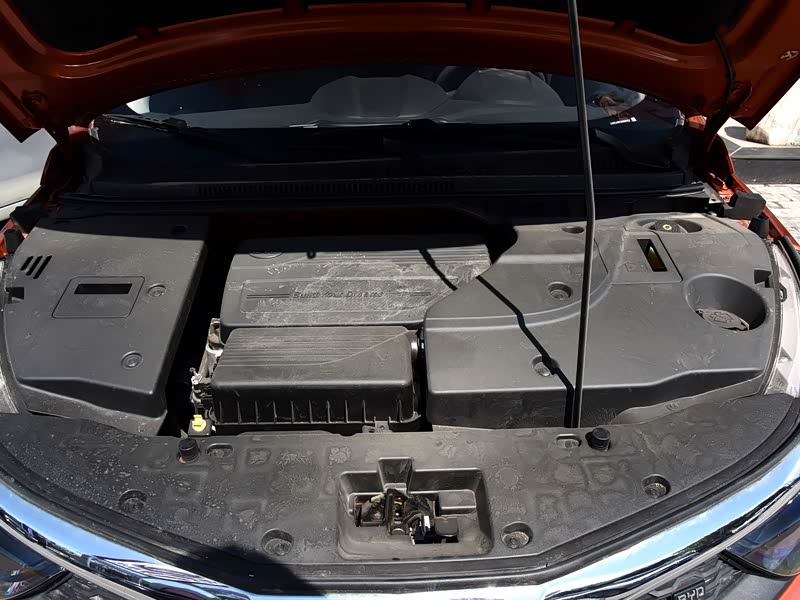 纯电车和混动电车一年保养费用有何不同?