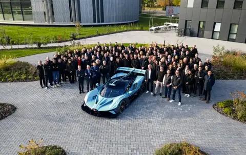 8.0T 16缸发动机的车您见过吗？布加迪Bolide超跑落幕 售价3280万