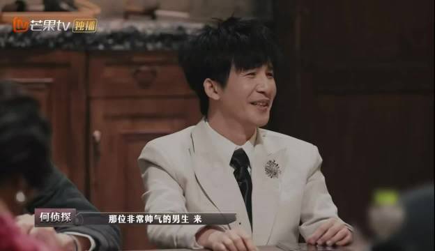 王安宇综艺感爆棚，自我介绍变搞笑表演