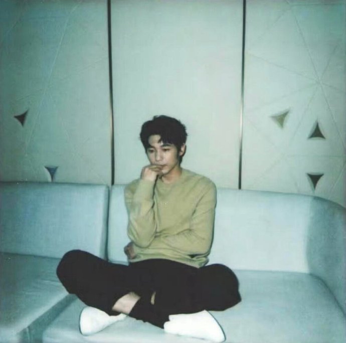 白宇和刘萌萌在娱乐圈中如何维持长达11年的稳定恋情？