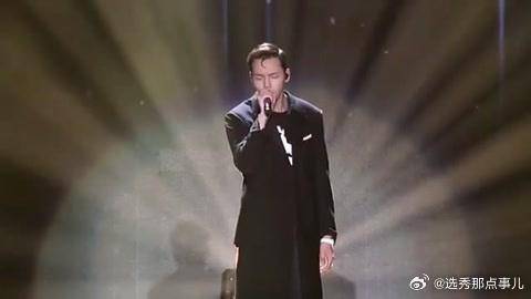 陈伟霆演唱会一首《相依为命》太好听，台下粉丝跟着合唱