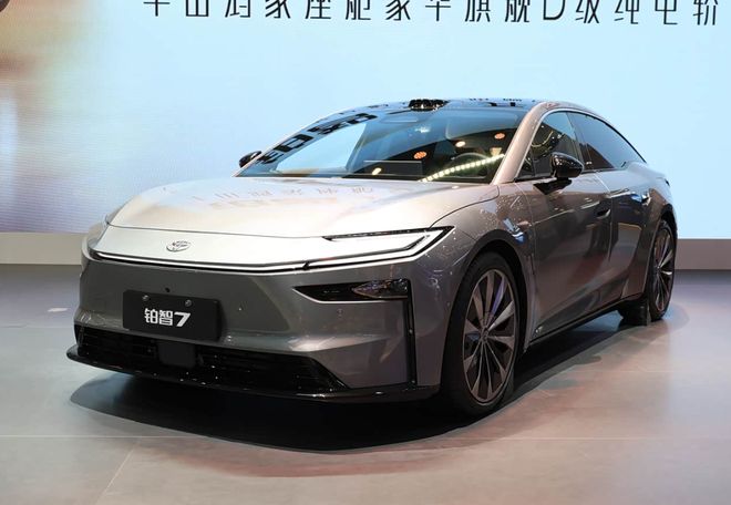 充电10分钟补能400公里！丰田铂智7搭88度电池，续航710km